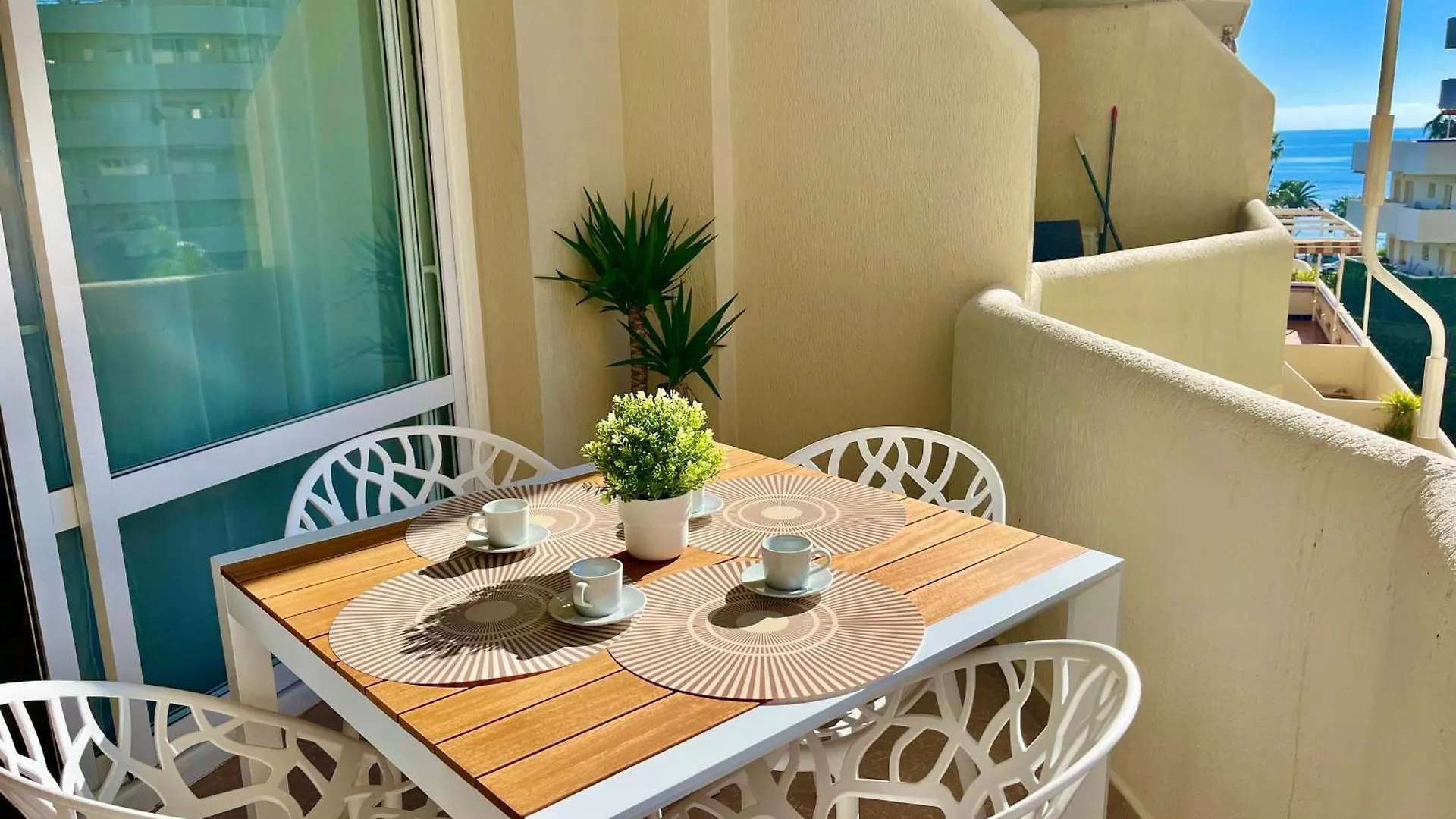 Apartment Benalbeach Zafiro By C&N Benalmadena